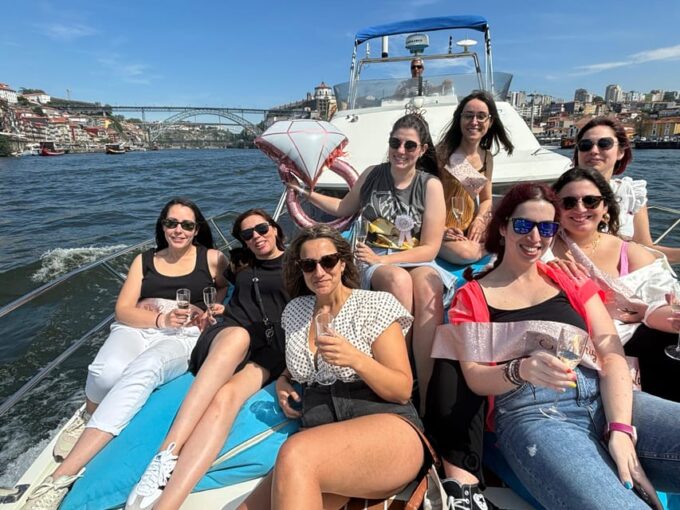 Porto: Private Party Boat in Douro - Porto and Vila Nova Architecture