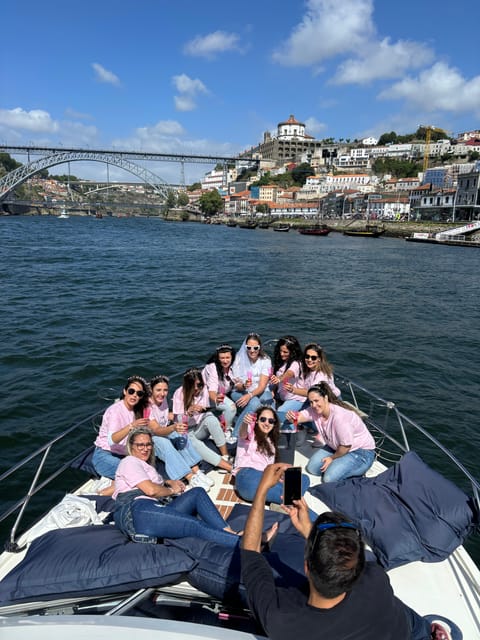 Porto: Private Party Boat in Douro - Sunset With Music Enjoyment