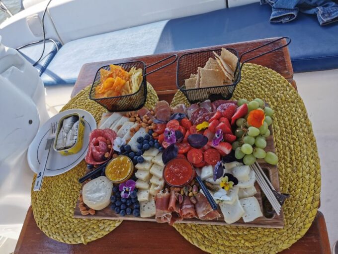 Porto: Private Sailboat Trip With Wine Tasting & Charcuterie - Charcuterie and Wine Selections