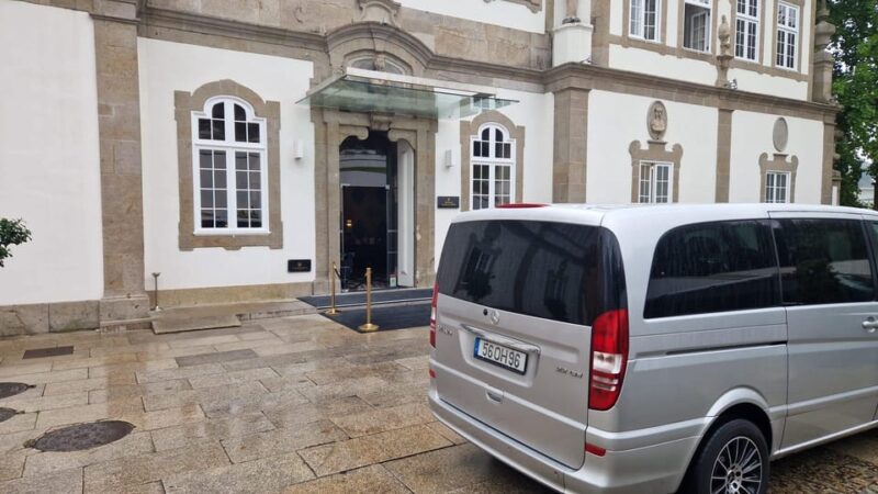 Porto: Private Transfer From/To Lisbon - Vehicle and Comfort
