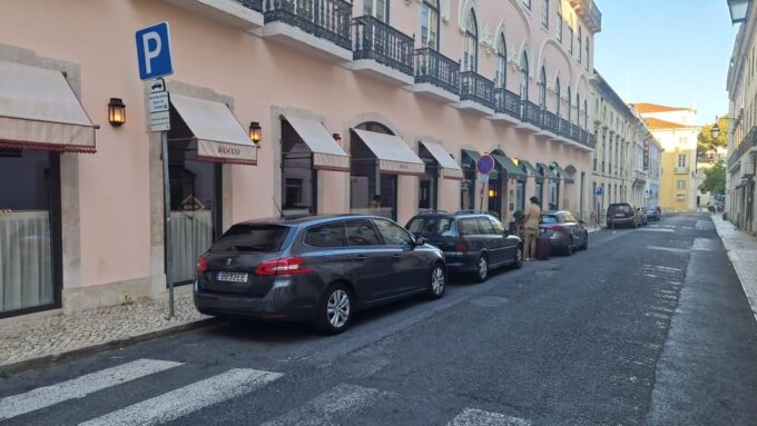 Porto: Private Transfer From/To Lisbon - Route and Duration