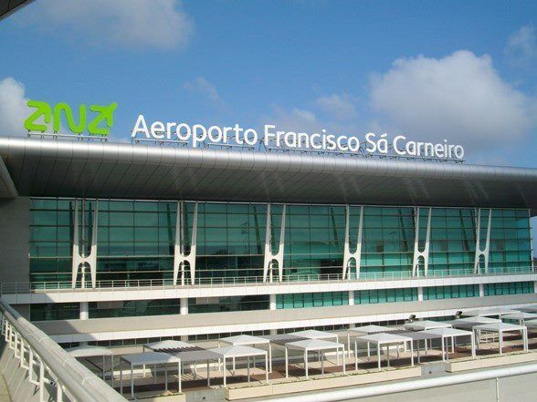 Porto: Private Transfer to Porto Airport (OPO) - Key Points