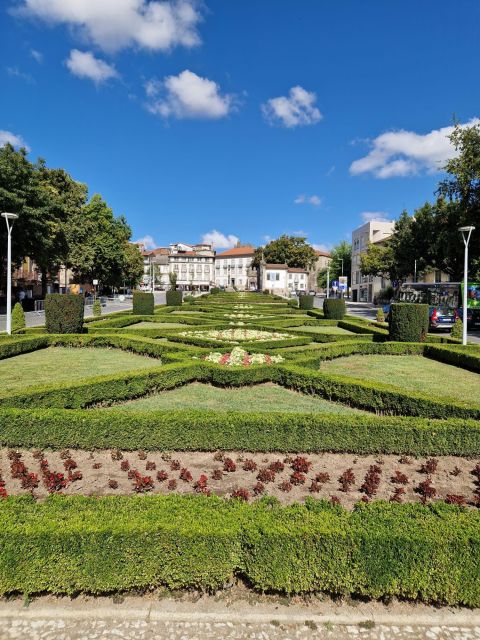 Porto: Private UNESCO Heritage Site Tour - Braga & Guimarães - Organized Exploration of Cities