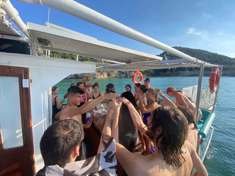 Porto Rafti: East Attica Cruise With Swims, Sunset, & Drinks - Included Amenities
