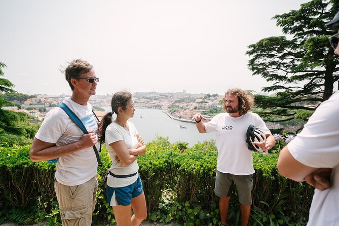 Porto Riverbank E-Bike Tour - Atlantic Coast, Gardens - Historical Landmarks and Architecture