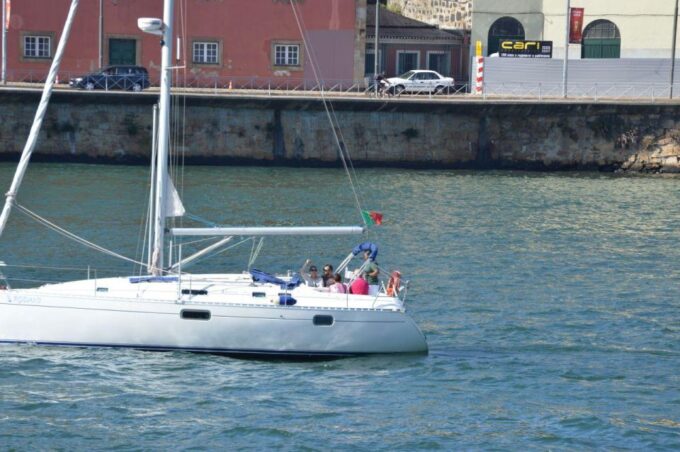 Porto: Sailing Boat Tour on the Douro River - Highlights and Activities