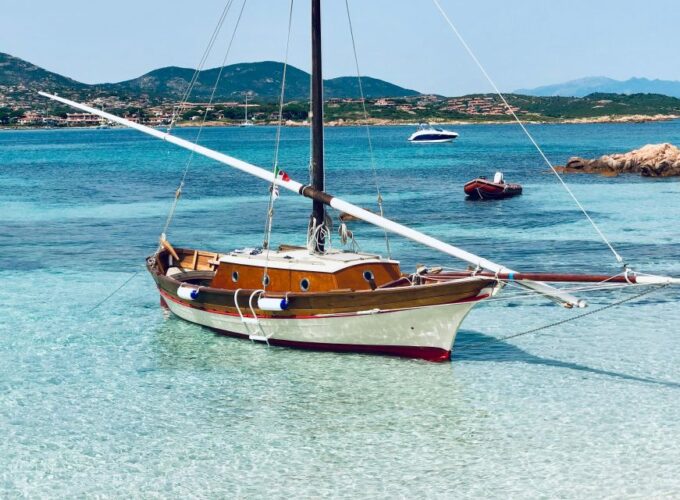 Porto San Paolo: Tavolara & Molara Vintage Cruise With Lunch - Flexibility and Booking Convenience