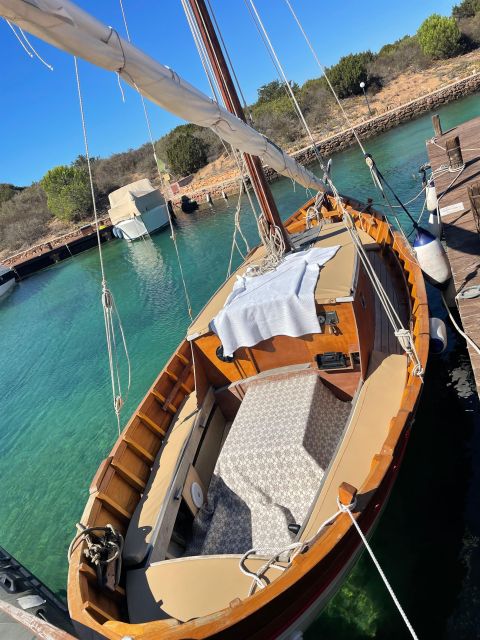 Porto San Paolo: Tavolara & Molara Vintage Cruise With Lunch - Exceptional Customer Experiences and Ratings