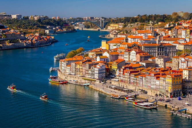 Porto Scavenger Hunt and Best Landmarks Self-Guided Tour - Accessibility and Participation