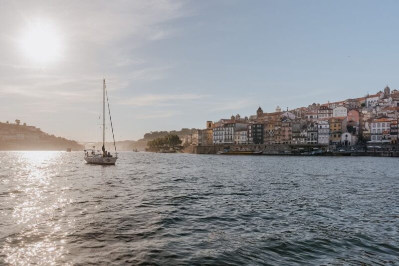 Porto: Shared Douro River Sunset Cruise With Welcome Drink - Prohibited Items