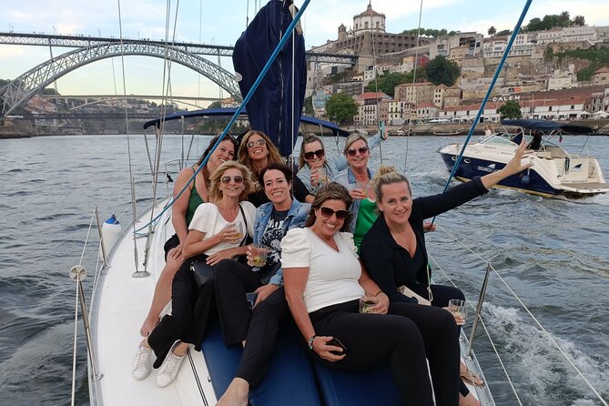 Porto: Single Party on a Charming Sailboat With Welcome Drink - Meeting and Pickup Details