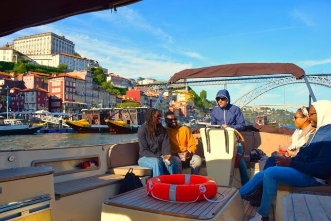 Porto: Six Bridges Douro River Cruise With Drinks - Reservation and Cancellation Policy