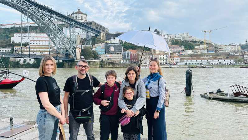 Porto to Gaia Experience: History and Wine Tasting Tour - Itinerary and Key Locations