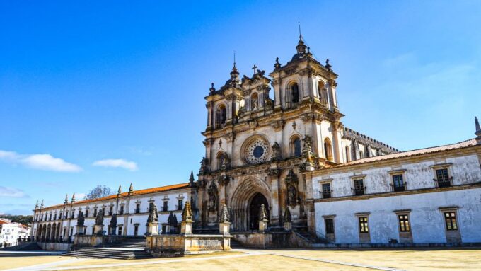 Porto to Lisbon Private Tour, Choose 2 or 3 Stops on the Way - Frequently Asked Questions