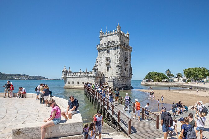 Porto to Lisbon With Stops: Aveiro, Fátima, Coimbra, Nazaré, Óbidos - What to Expect