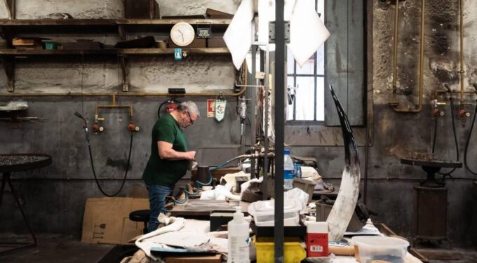 Porto: Tour to the World of Silver in a Century-Old Workshop - Historical Significance of Alcino Silversmiths