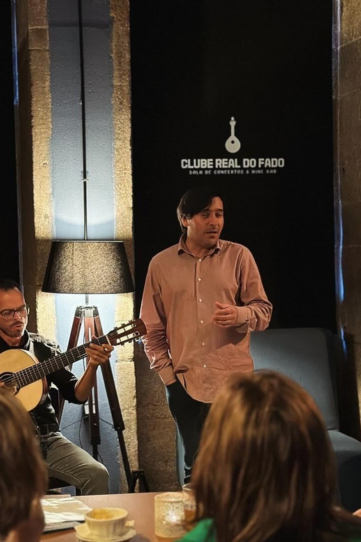 Porto: Traditional Fado Show With Welcome Drink - Key Points