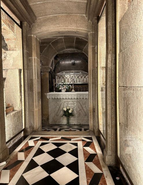 Porto: Trip to Santiago Compostela With up to 3 Stops on Way - Customizable Itineraries