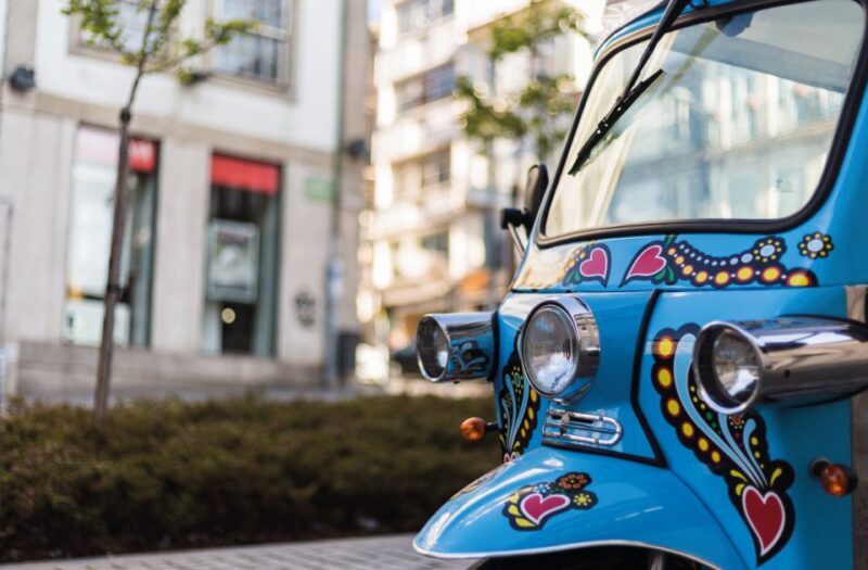 Porto: TukTuk Around the Historical Center - Activity Overview