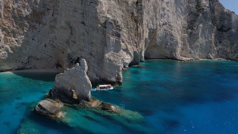 Porto Vromi: Cruise to Navagio, Turtle Island & Keri Caves - Onboard Amenities and Equipment