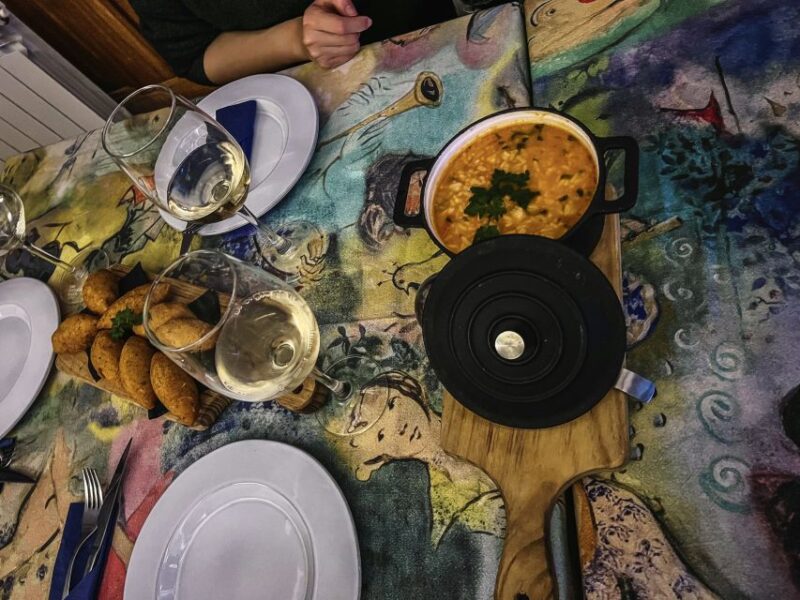 Porto: Walking Dinner Tour With Family-Owned Restaurants - Participant Information