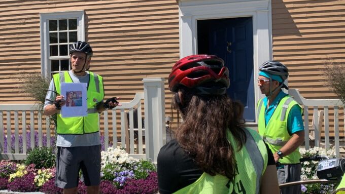 Portsmouth: Historic Neighborhoods Guided Bike Tour - Exploring Historic Neighborhoods