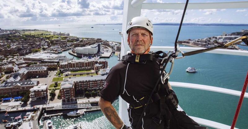 Portsmouth: Spinnaker Tower Abseiling Experience - Preparing for the Descent