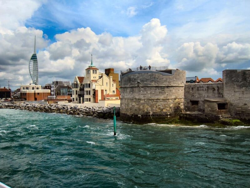 Portsmouth Treasure Hunt: Outdoor Quest - Booking Information