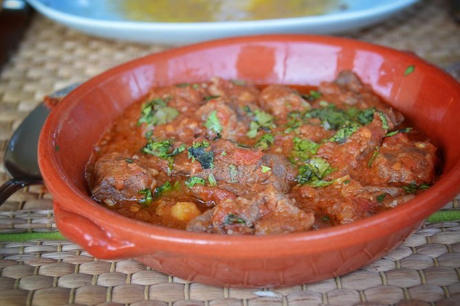 Portuguese Traditional Cuisine: DINNER OR TAPAS - Booking and Cancellation