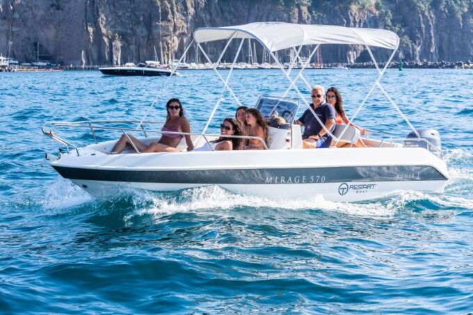 Positano: Boat Tour of Capri With Drinks and Snacks - Explore Iconic Sights