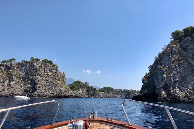 Positano - Li Galli - Nerano - Booking and Accessibility Information