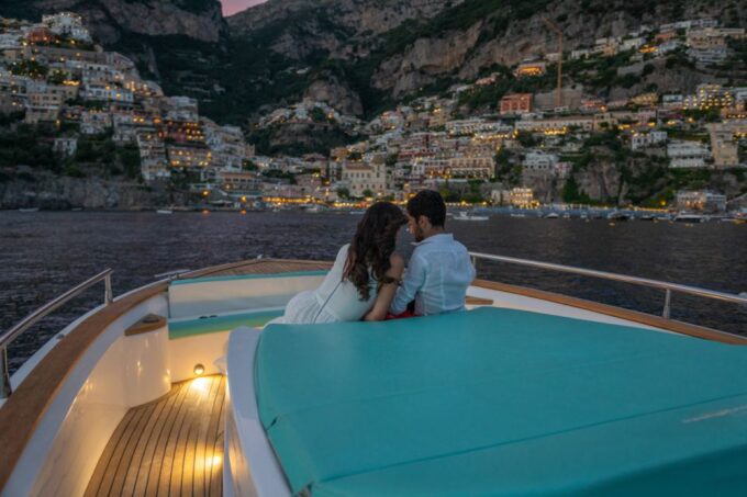 Positano: Private Sunset Boat Experience - Meeting Point and Arrival