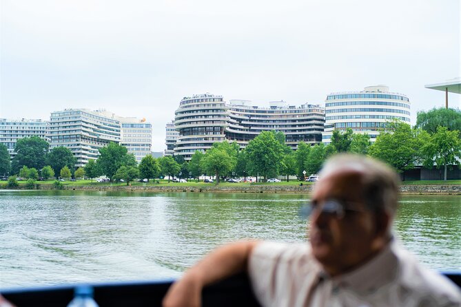 Potomac River Cruise & City Bus Tour With Optional Entry Tickets - Meeting and End Point