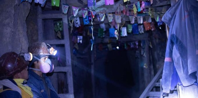 Potosí: Guided Tour of the Cerro Rico Mine - Preparing for the Tour