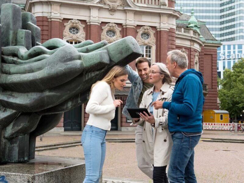 Potsdam: Outdoor Escape Game - Team Collaboration