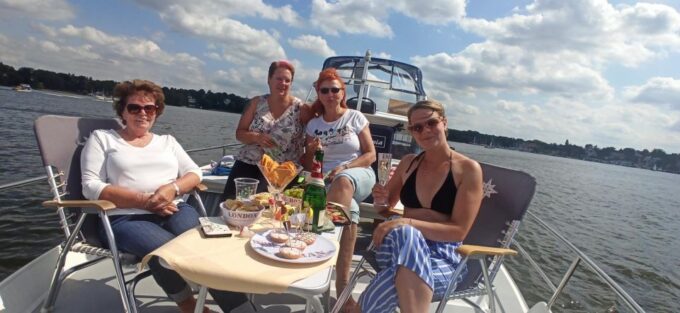 Potsdam: Private Harbor and Castle Sightseeing Cruise - Frequently Asked Questions