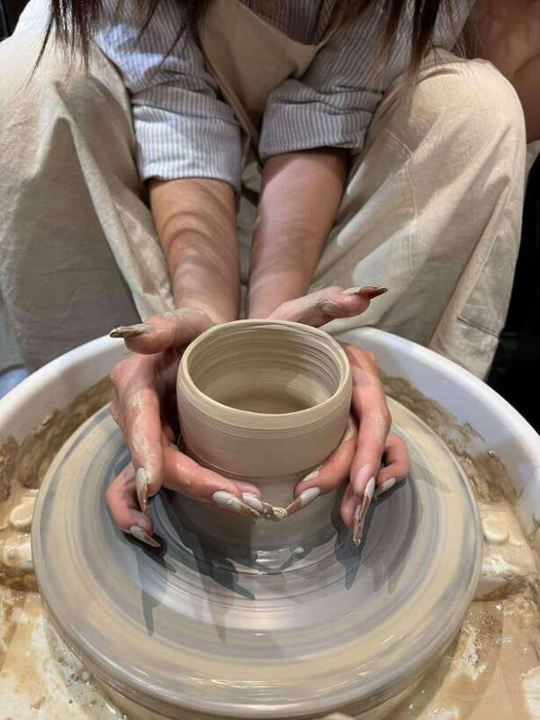 Pottery With Local Artist – Fast Firing, Ships Worldwide - Key Points