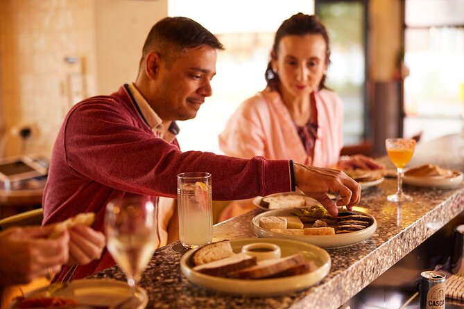 Potts Point Dining Tour - Tour Capacity