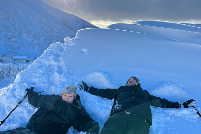 Powder Belt Pass 5 Days Ticket,Snowshoeing, Hot Springs Wagyu BBQ - Exploring the Snowy Landscapes of Hokkaido