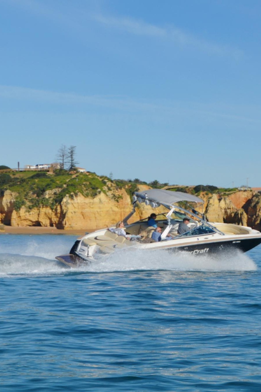Power and Luxury on a Mastercraft X80 - Powerful 700Hp Engine