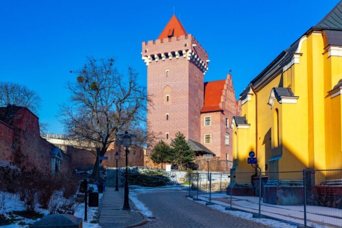 Poznan: Private Exclusive History Tour With a Local Expert - Discovering Stary Rynek
