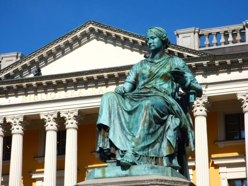 Poznań: Private Highlights Tour With a Local Guide - Key Points