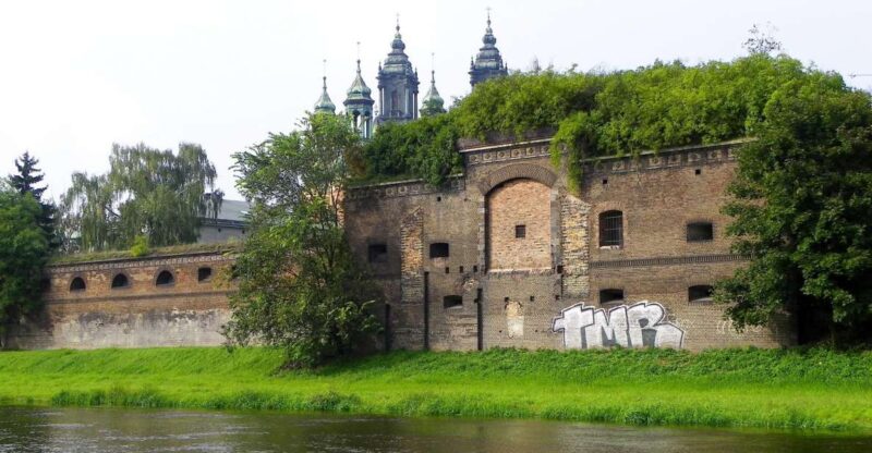 Poznan: Srodka District and Cathedral Island Private Walking - Itinerary Highlights