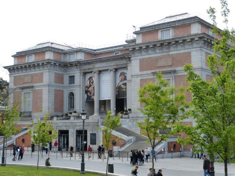 Prado Museum and Bourbon Madrid Guided Tour With Tickets - Meeting Point