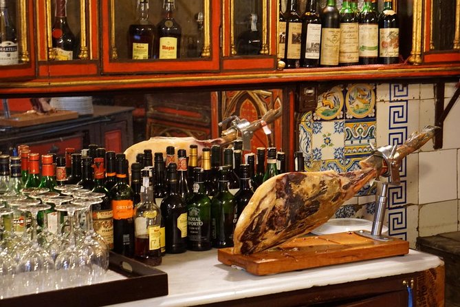 Prado Museum Tour & Lunch at the Oldest Restaurant in the World - Tour Accessibility and Mobility