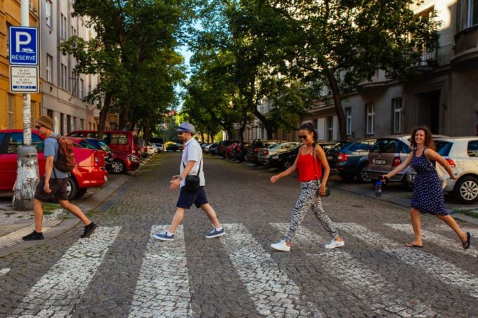 Prague: 1.5-Hour Private Kick-Start Tour With a Local - Local Tips on Dining and Entertainment