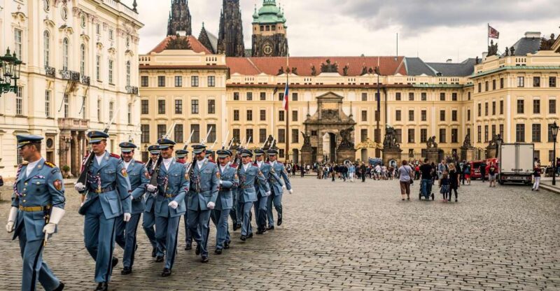 Prague: 1-Hour Castle Tour With Fast-GET Admission Ticket - Tour Details