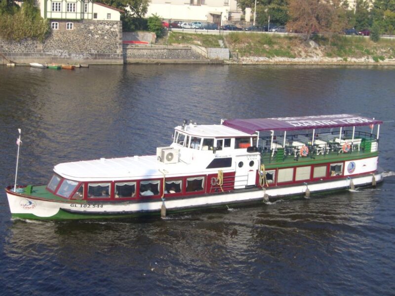 Prague: 1-Hour Vltava River Cruise - Meeting Point and Directions