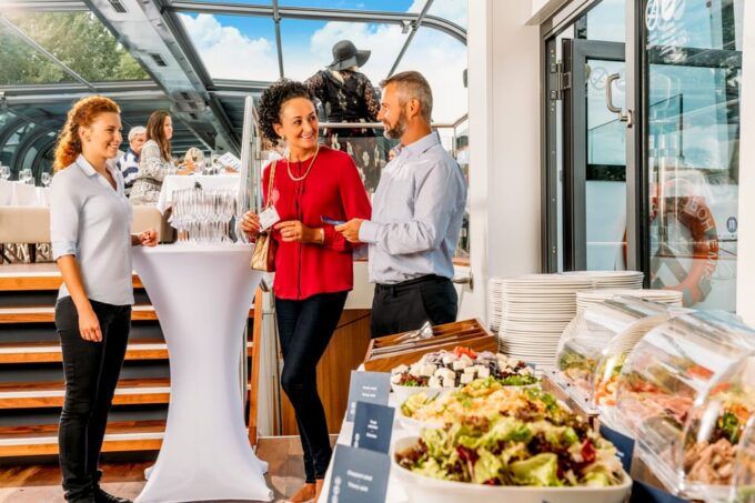 Prague: 2-Hour Walking Tour and Boat Cruise With Lunch - Important Information