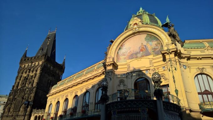 Prague: 2-Hour Walking Tour and Boat Cruise With Lunch - Frequently Asked Questions